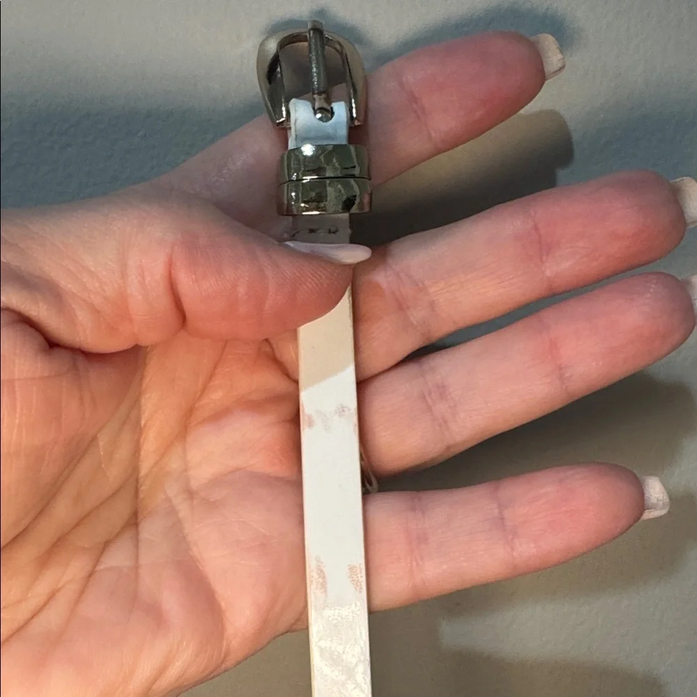WHBM White Faux Patent Leather Skinny Belt Gold Tone Buckle OSFA EUC KL $50